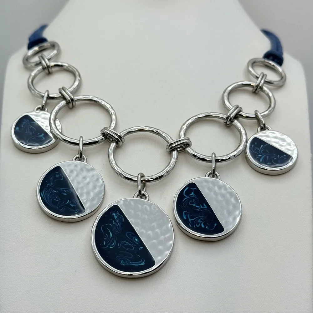 Chico’s Silver Tone Hammered Finish Blue Swirl Enamel Statement Necklace Discs